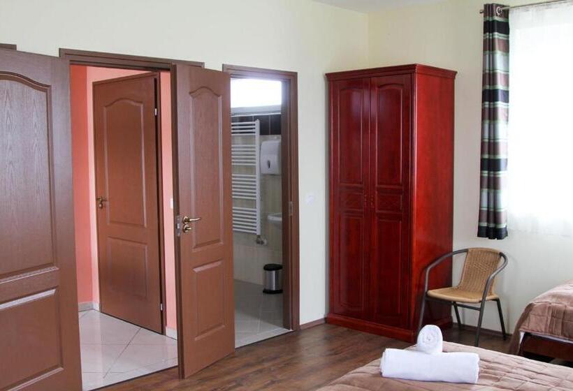 ペンション Szent János Vendégház