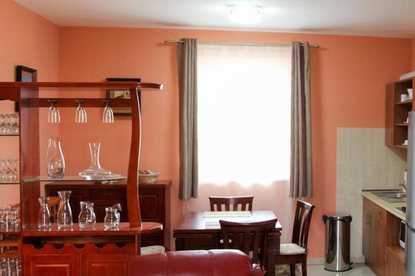 ペンション Szent János Vendégház