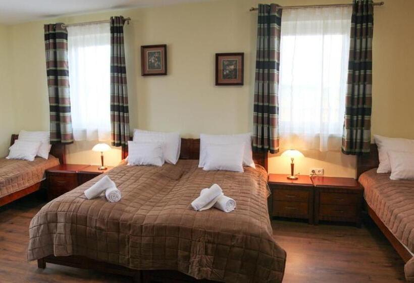 ペンション Szent János Vendégház