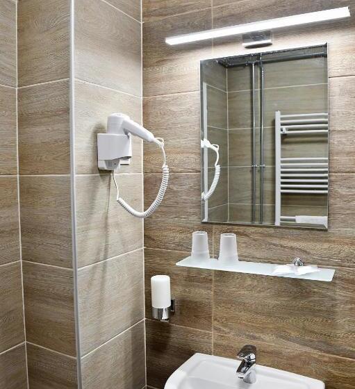 بنسيون Tömörkény Vendégház