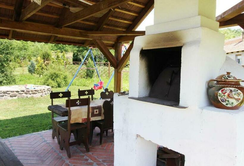 Пансион Toldi Vendégház