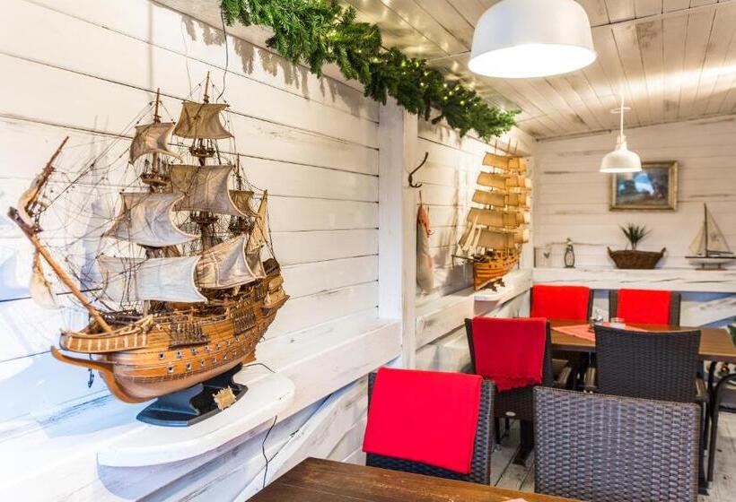 פנסיון U Námořníka Restaurant A Penzion