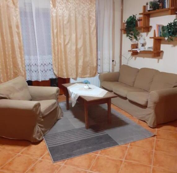 Пансион Vadregény Vendégház