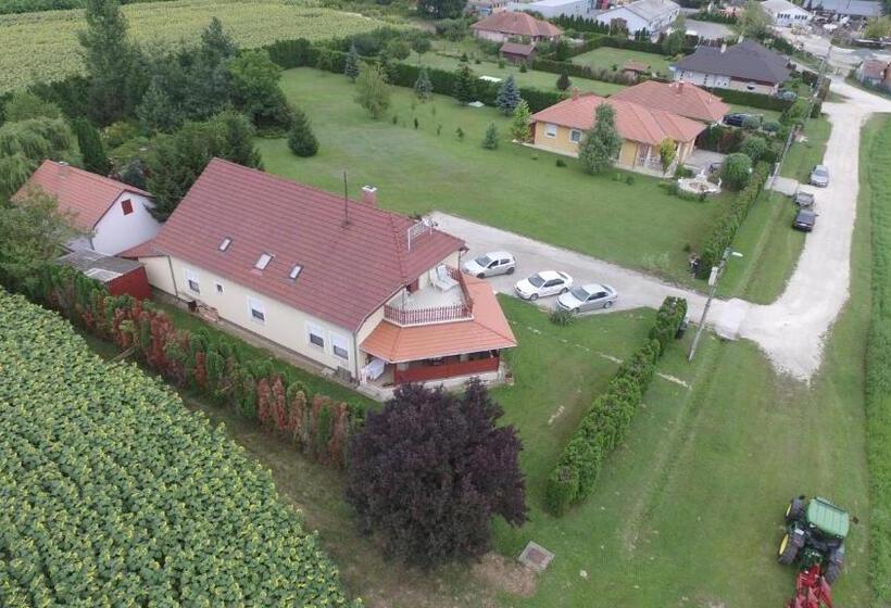 膳宿费 Vadvirág Vendégház