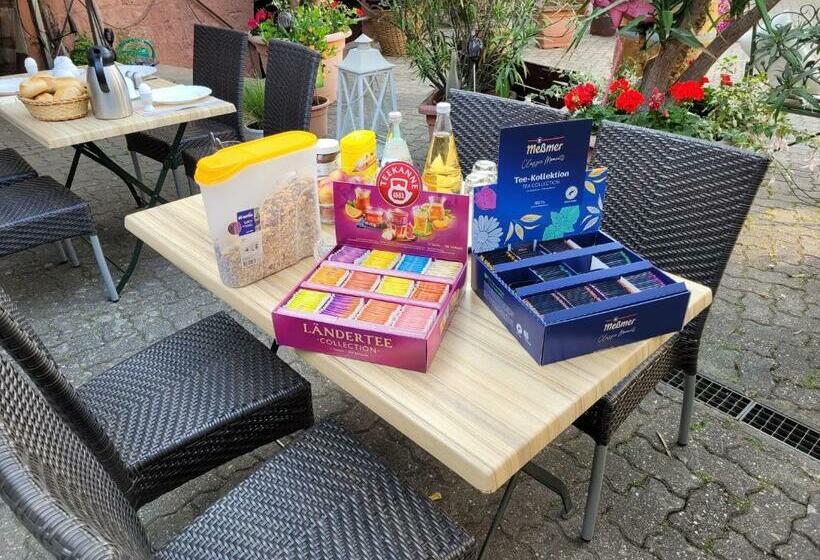 ペンション Weingut Und Gästehaus Vongerichten