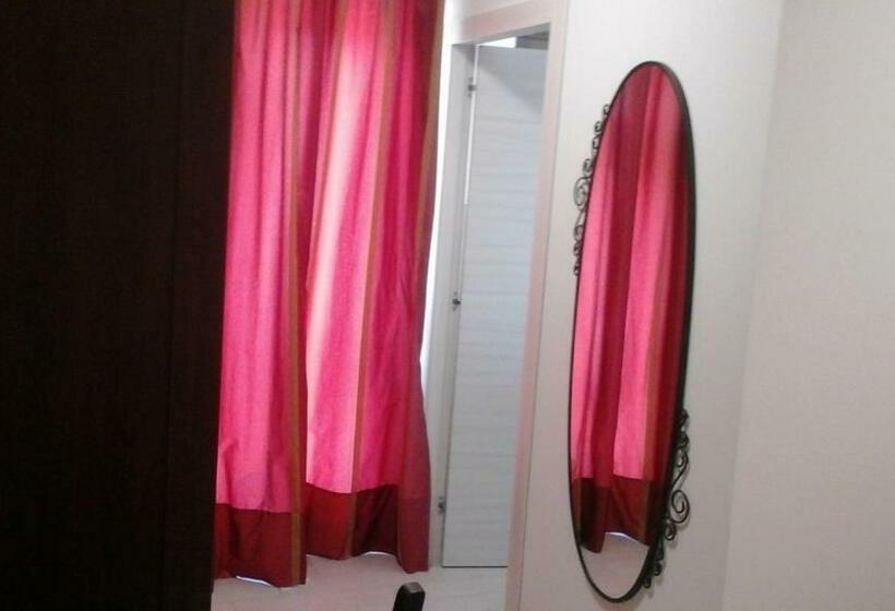 פנסיון Fgs Service Snc White Room