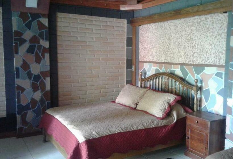 Puerta Del Sol Molina B&b