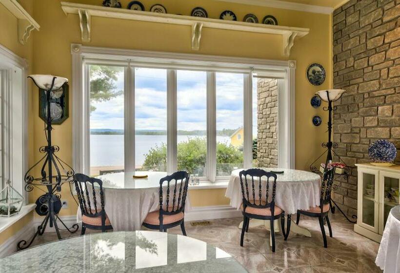 אתר נופש Greystone On Golden Lake