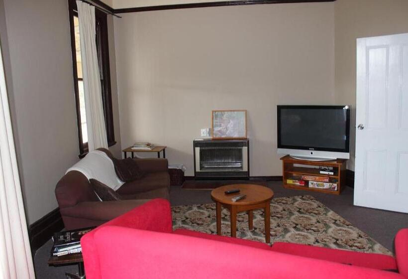 St Marys Hotel And Bistro