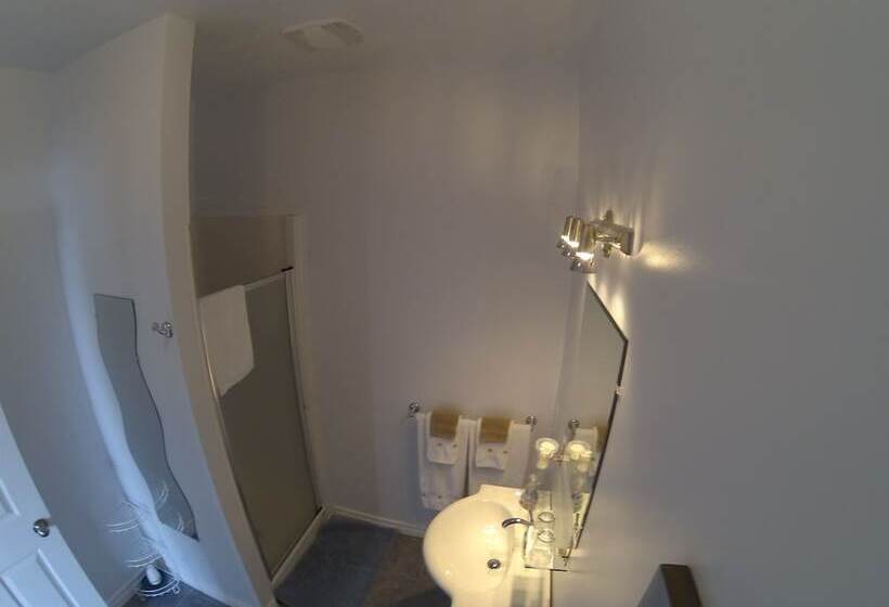 The Fiddle And The Sea Bed And Breakfast