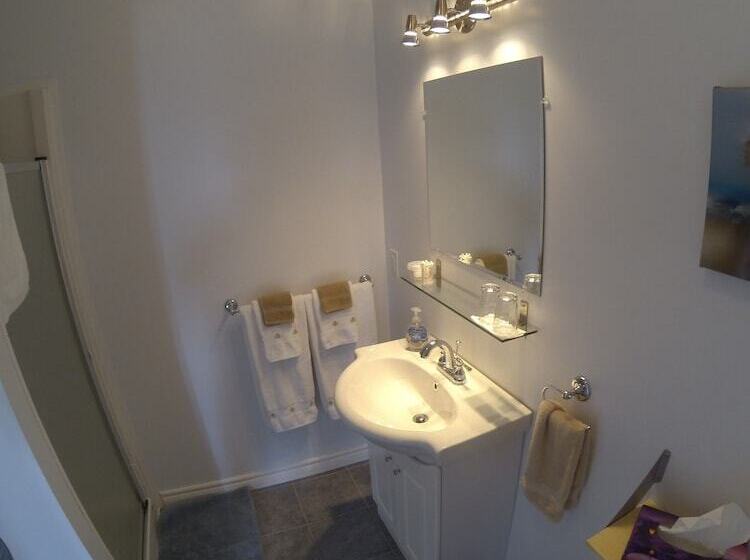 The Fiddle And The Sea Bed And Breakfast