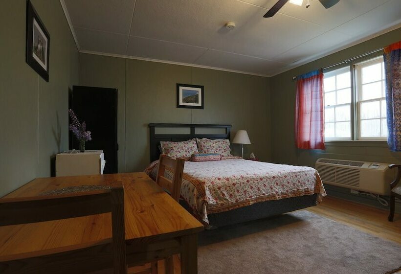 The Meems Elliston B&b