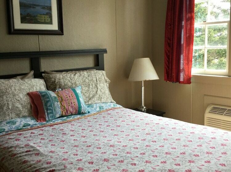 The Meems Elliston B&b