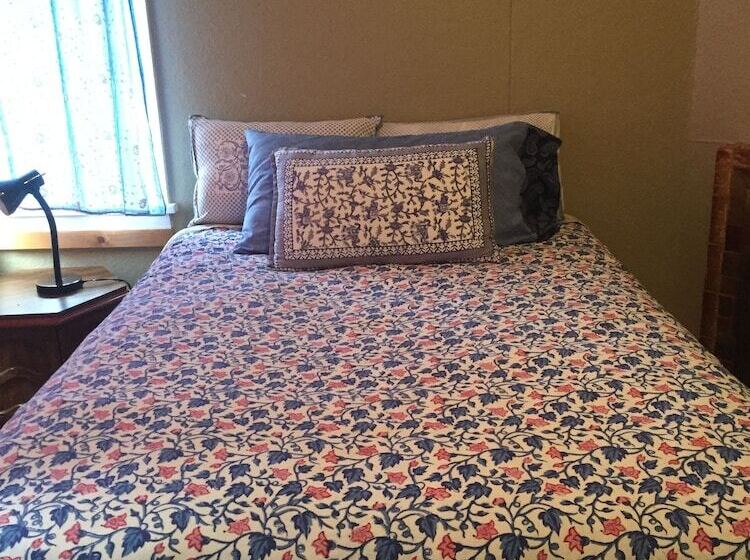 The Meems Elliston B&b