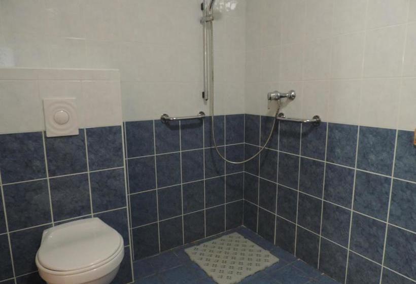 Общежитие Auberge Du Brabant Chez Titof