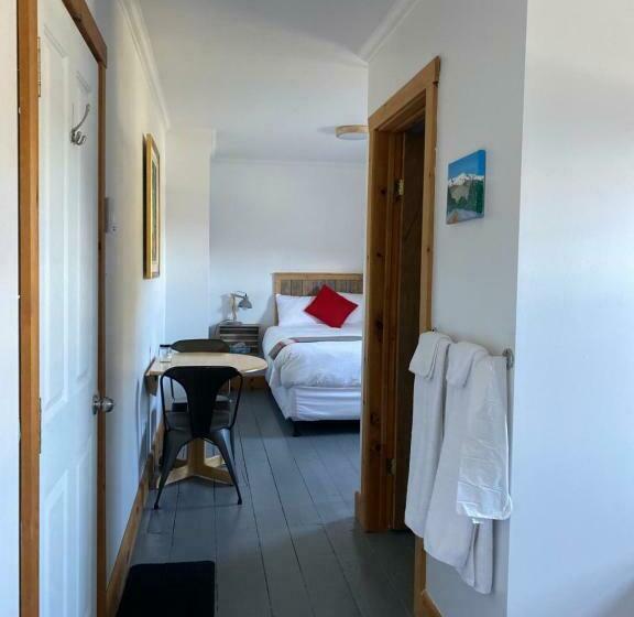 Общежитие Auberge L'amarré