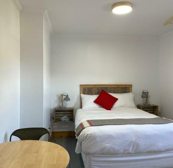 Общежитие Auberge L'amarré