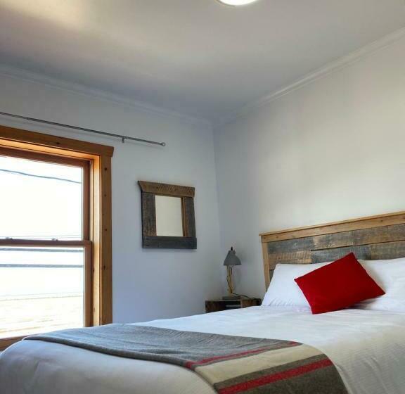 Общежитие Auberge L'amarré