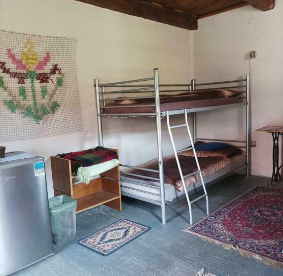 فندق صغير Bakancstanya