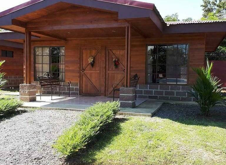 فندق صغير Cabañas San Isidro