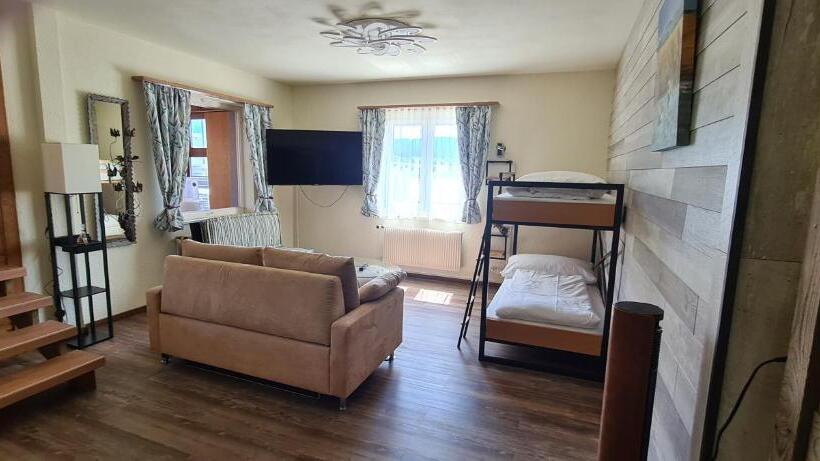 הוסטל Gasthof Schlossberg Bori