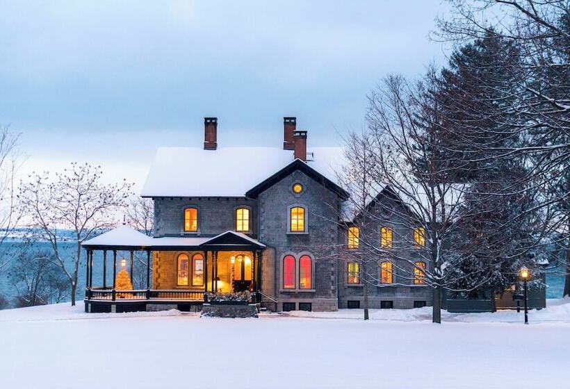 فندق صغير Inns Of Aurora Resort & Spa