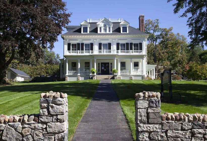 فندق صغير Inns Of Aurora Resort & Spa