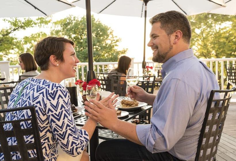 فندق صغير Inns Of Aurora Resort & Spa