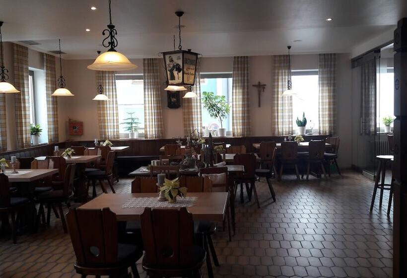 ユースホステル Landgasthof Zum Goldenen Löwen