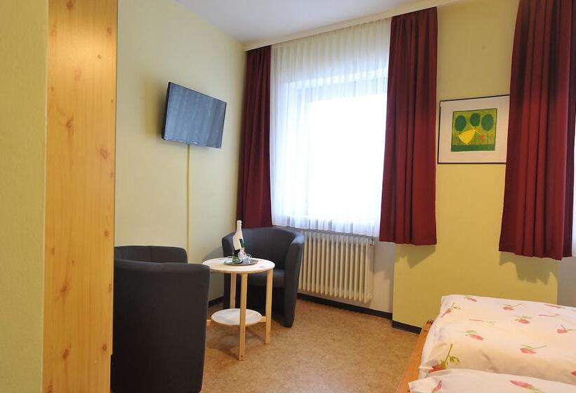 ユースホステル Landgasthof Zum Goldenen Löwen