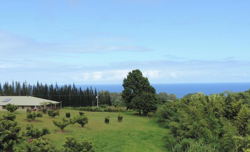 فندق صغير Mahana House Country Inn