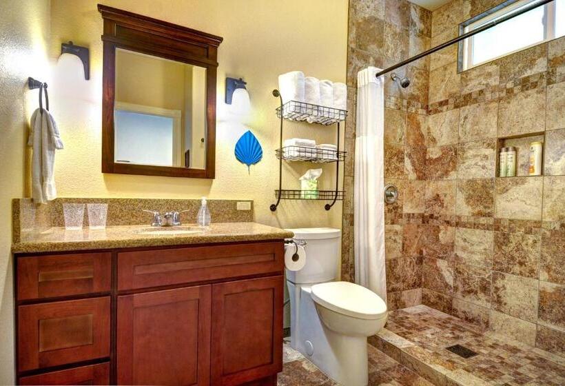 فندق صغير Mahana House Country Inn