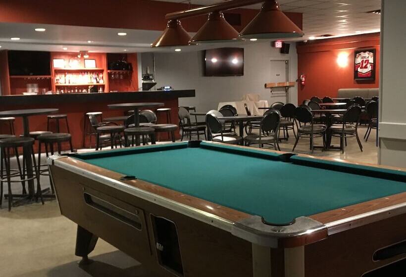 فندق صغير Riverside Inn