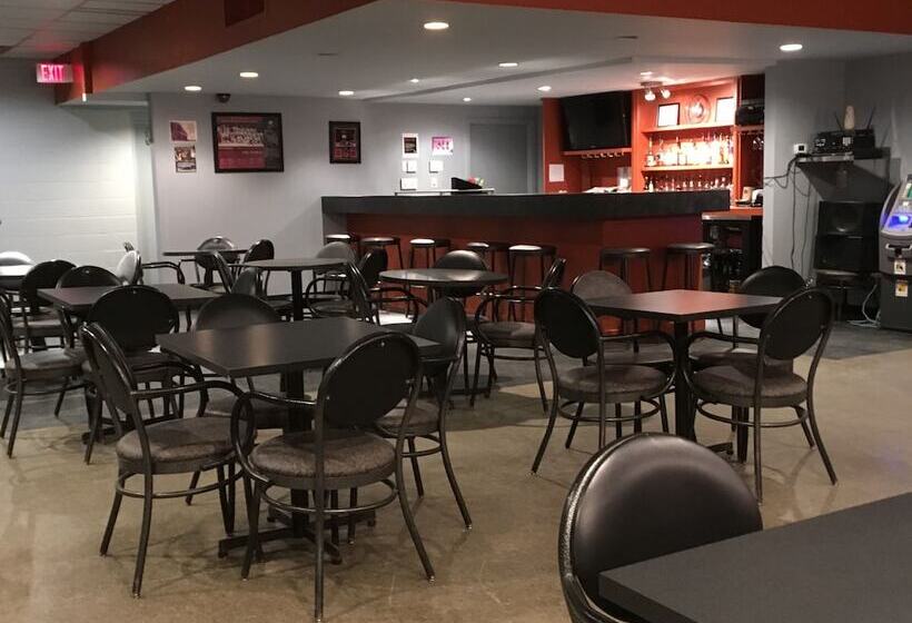 فندق صغير Riverside Inn