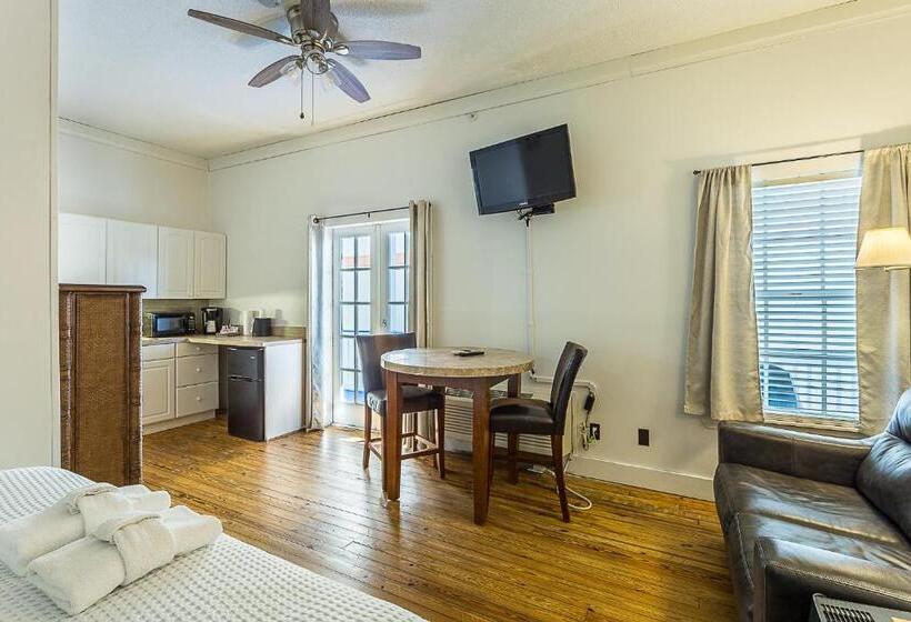 فندق صغير St George Inn