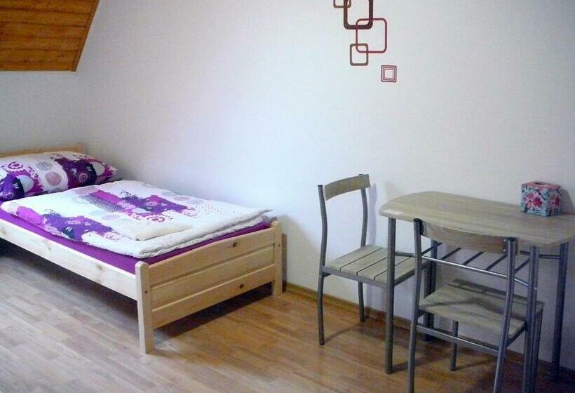 הוסטל Ubytování Nad Bisonem
