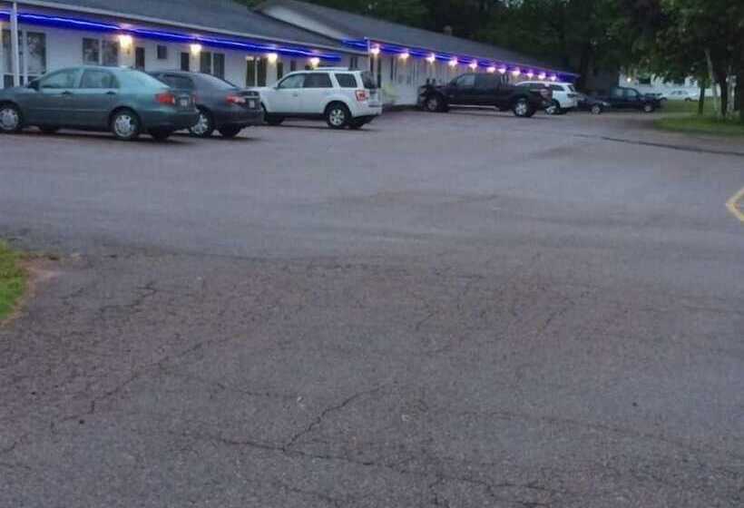 مبيت وإفطار Carleton Motel And Coffee Shop