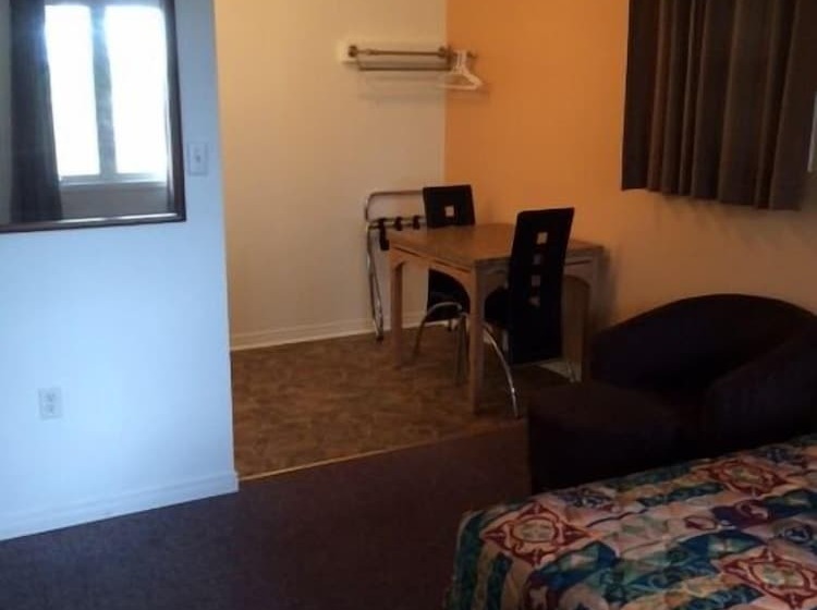 مبيت وإفطار Carleton Motel And Coffee Shop