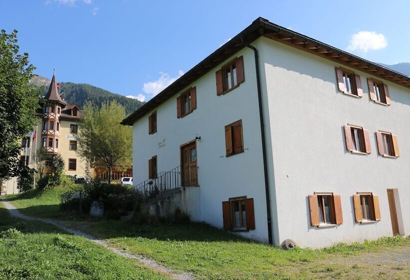 Bed and Breakfast Chasa Randulina