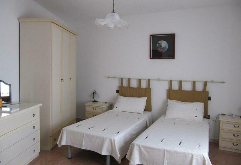 مبيت وإفطار Il Portico