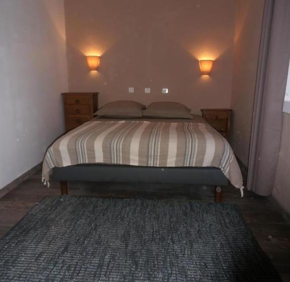 住宿加早餐  La Vallée De Gaïa