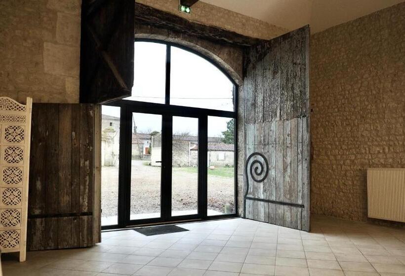 مبيت وإفطار Logis Du Paradis