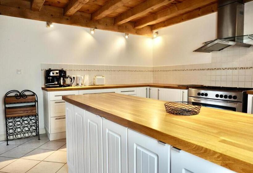 مبيت وإفطار Logis Du Paradis