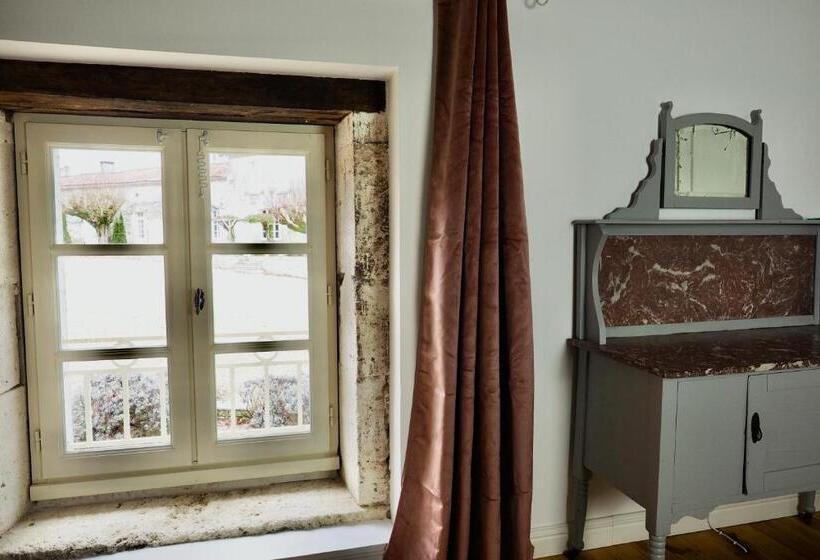 مبيت وإفطار Logis Du Paradis