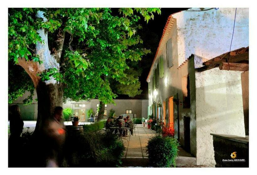 住宿加早餐  Manade Saint Louis Mas De La Paix