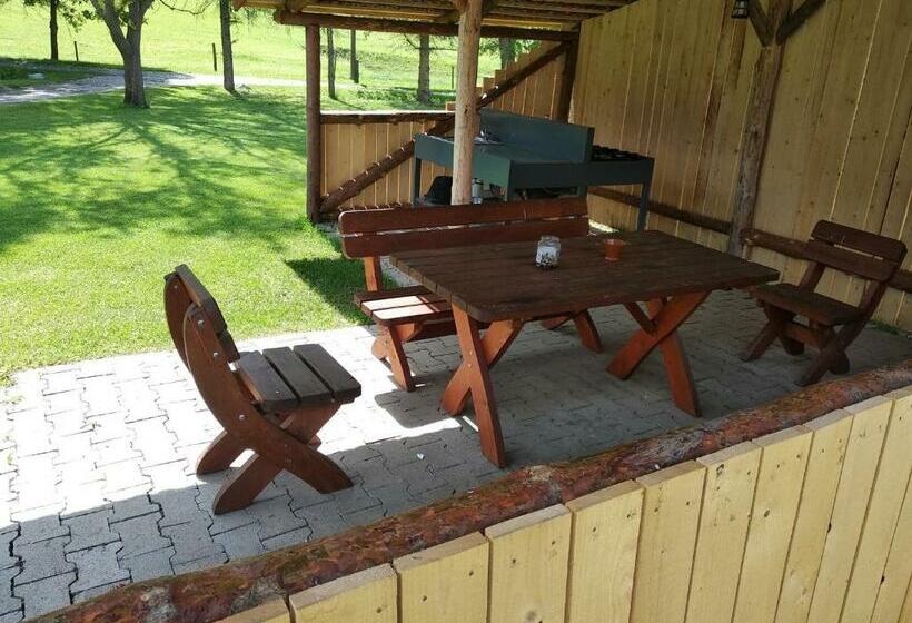 ベッドアンドブレックファースト Panzió Kemping Bekölce