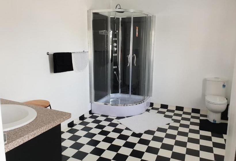 مبيت وإفطار Pioneer Lodge Tasmania