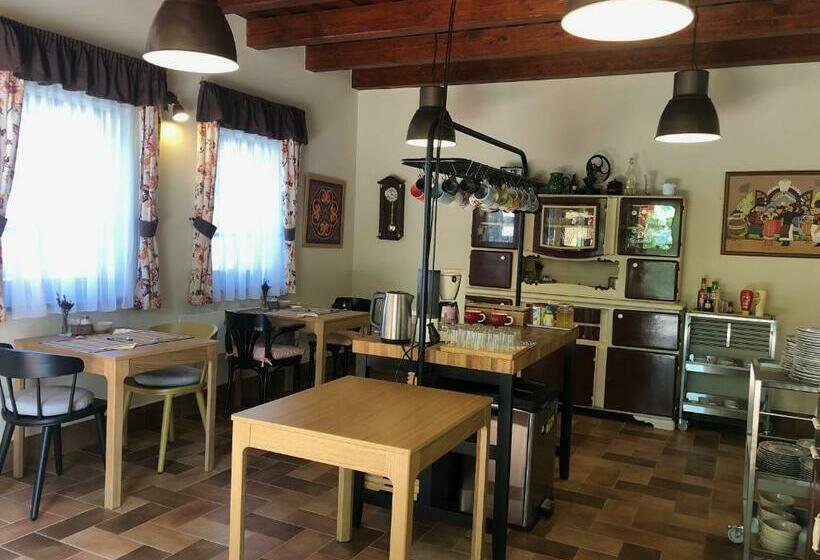 مبيت وإفطار Tündérkert Panzió őrség