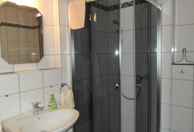 住宿加早餐  Weingut U. Gästehaus Menten