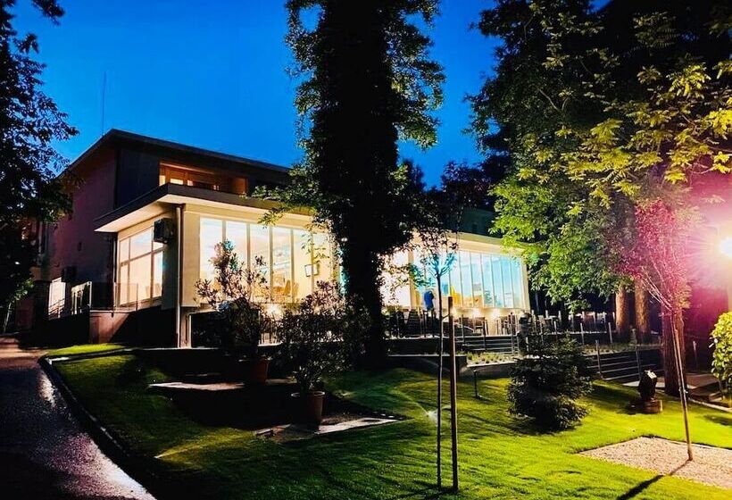 Fenyves Szálloda és Konferencia Központ